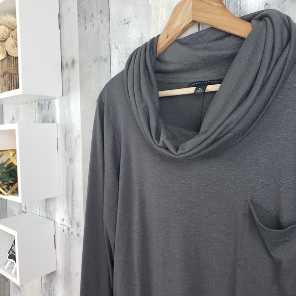 Banana Republic | Cowl Neck Long Sleeve Top - Picture 3 of 5